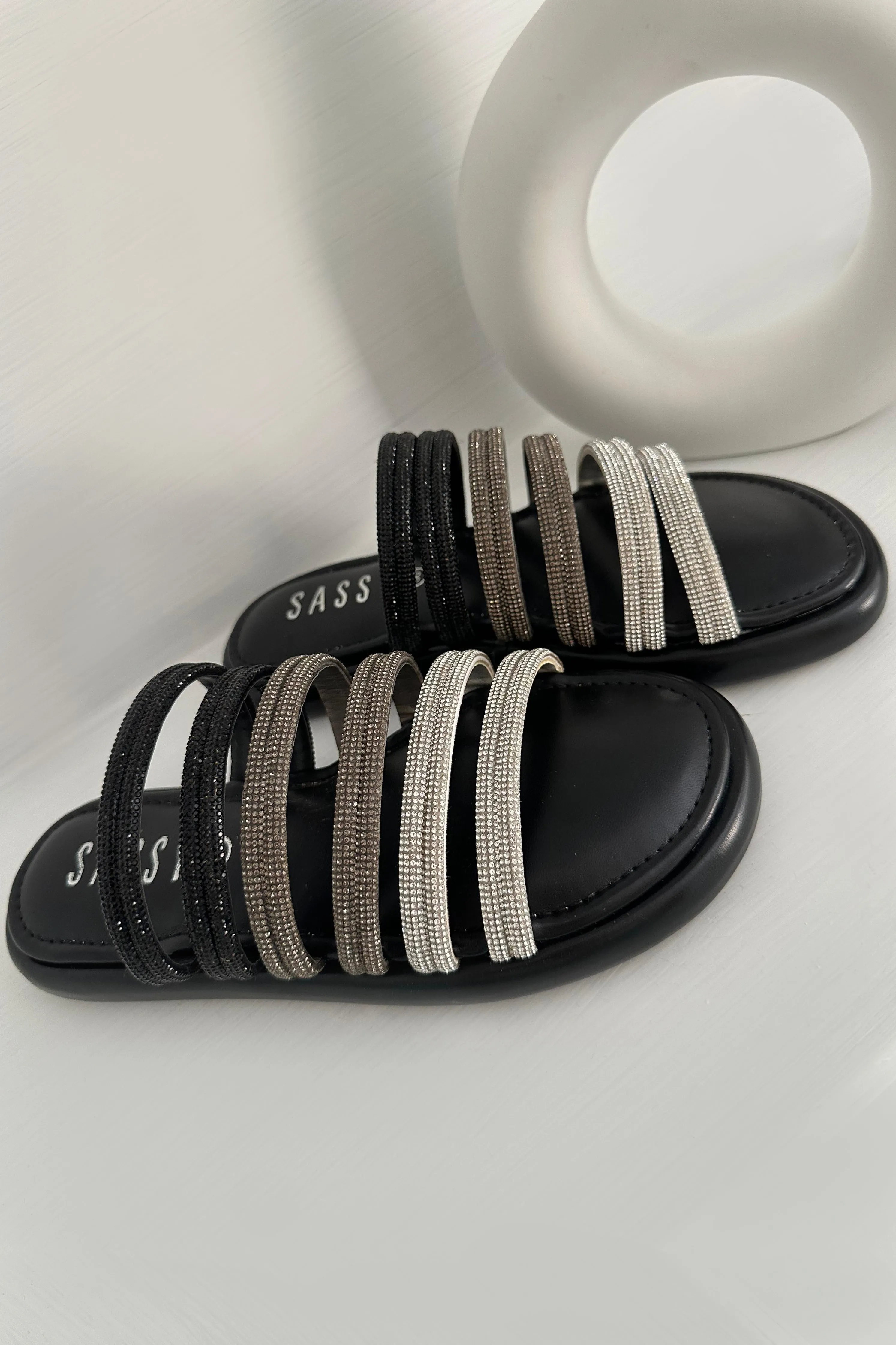 Brooklyn Blingy Flats Black