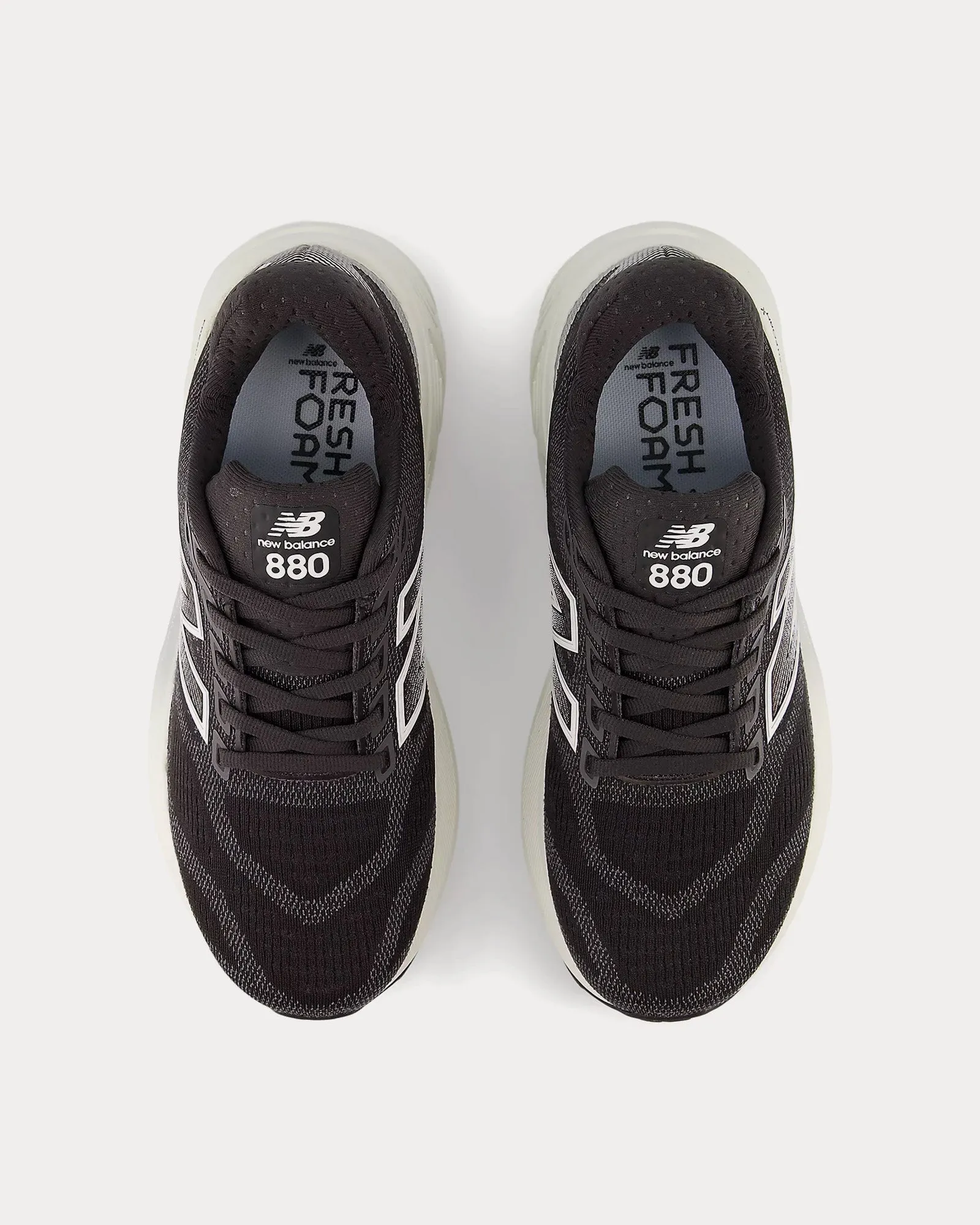 Fresh Foam X 880v15 Black Cement / Sea Salt / Silver Metallic Running Shoes