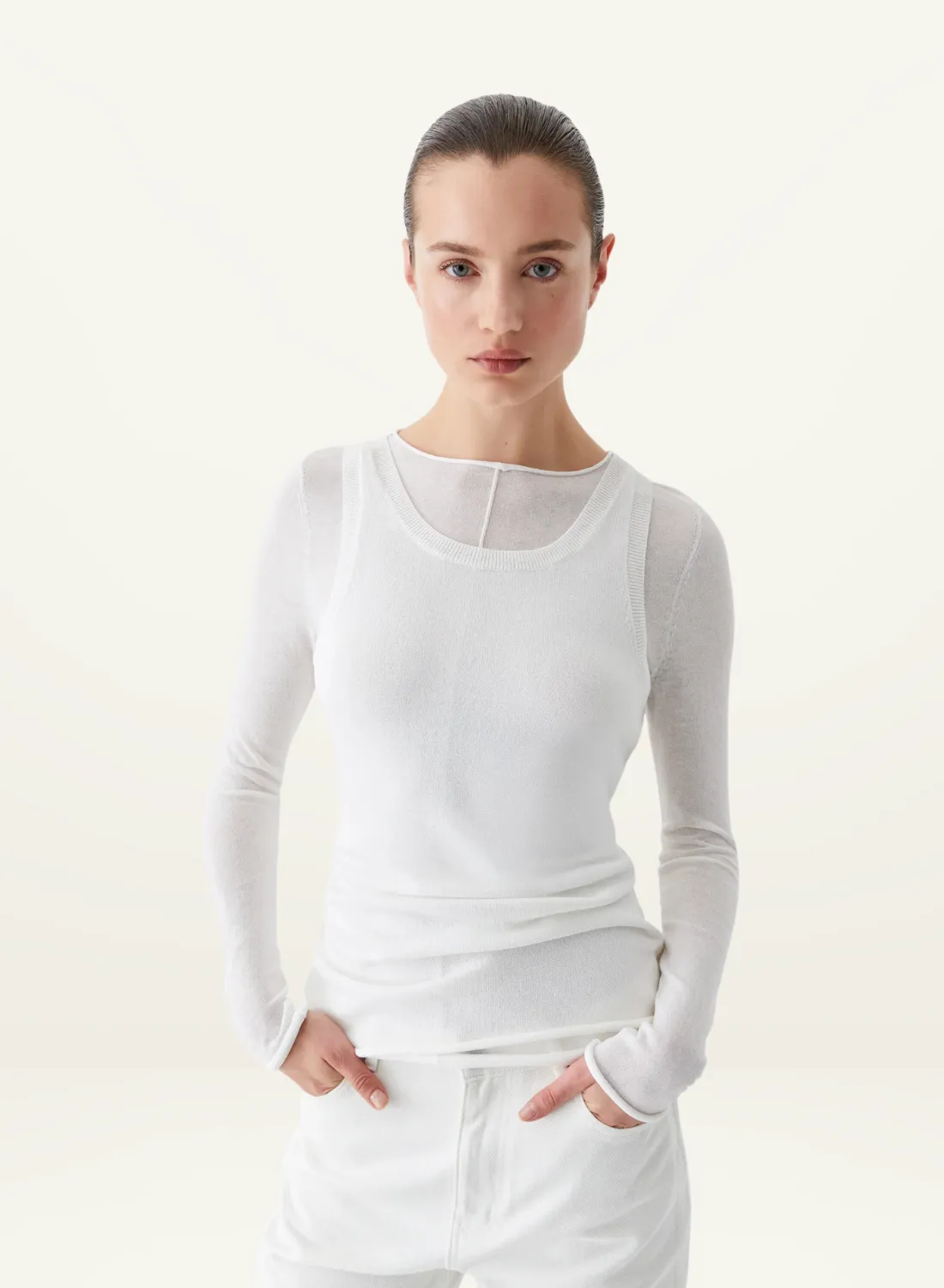 Morrison Aston Knit Pullover in WHITE