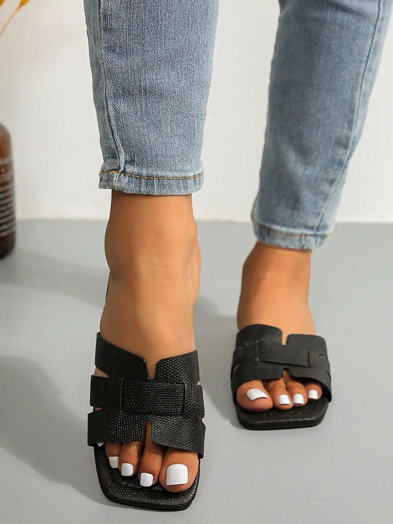 Women's Snake Pattern Flat Open Toe Sandals Stylish And Versatile For Summer